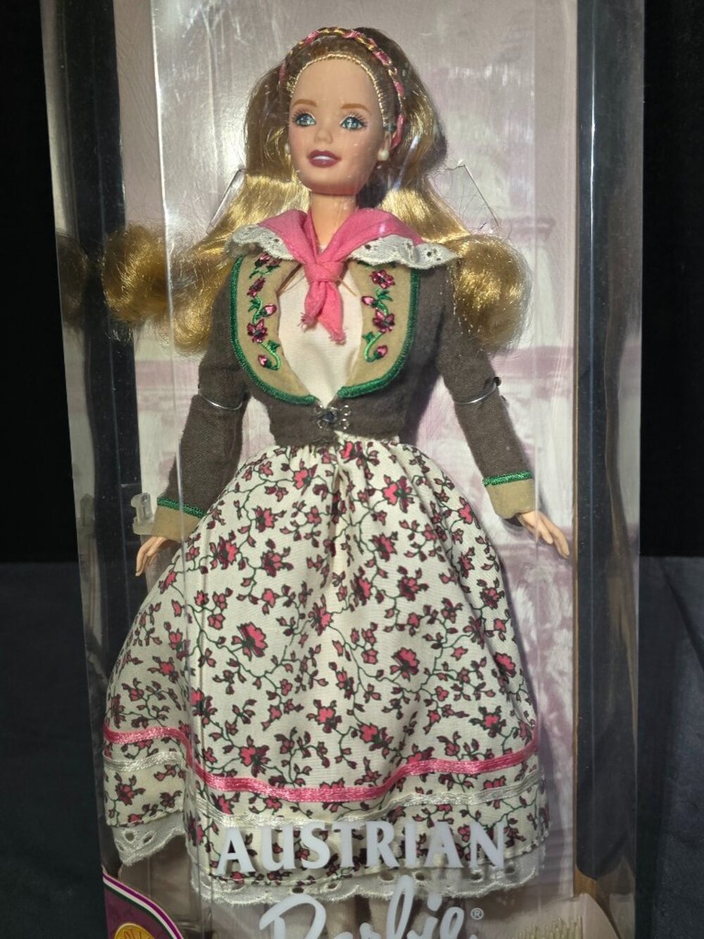 1998 Mattel AUSTRIAN Barbie Doll #21553 Collector Edition Dolls of the World